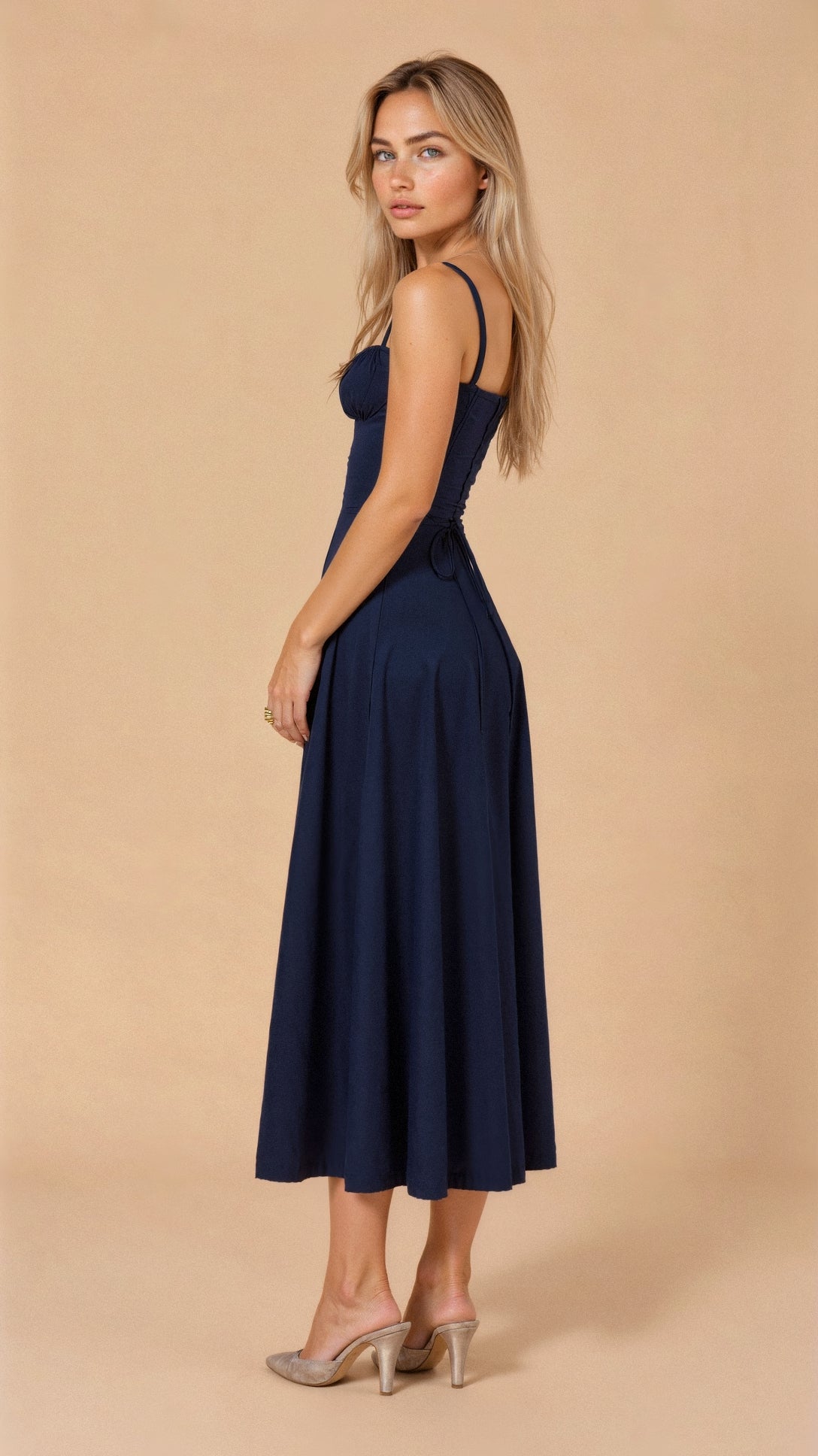 ELVIRA | Figurbetontes Sommerkleid mit Schleifendetail