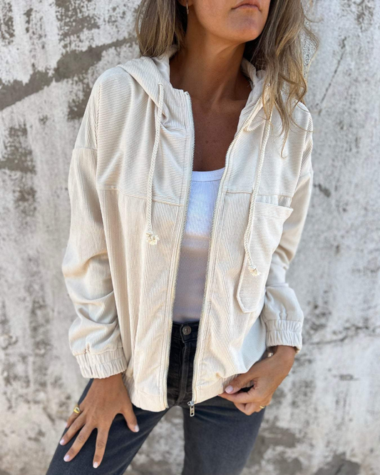 ELLA | Cordjacke mit Kapuze – Retro-Charme trifft Alltagstauglichkeit